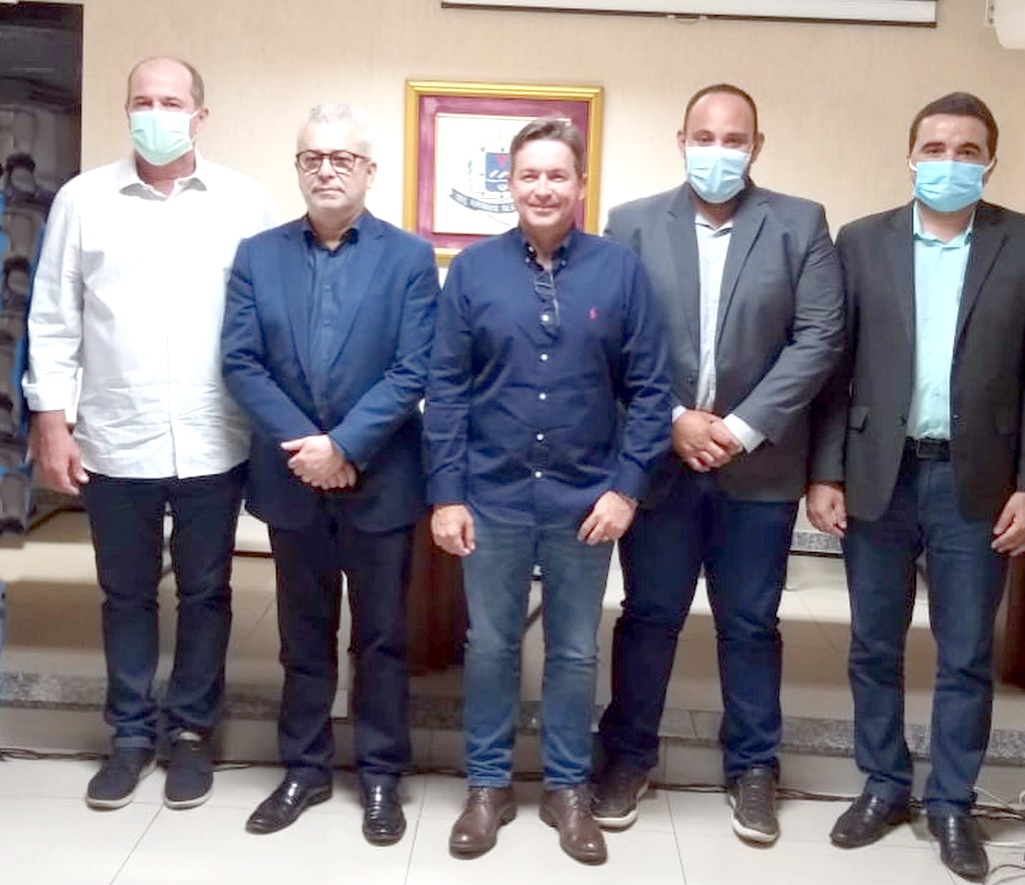 Vereadores francisquenses prestigiam reunião técnica da Petrocity em Governador Valadares