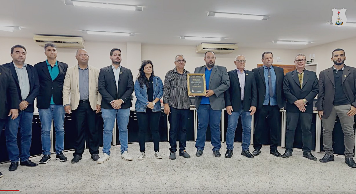  Câmara homenageia empresário Ademilton Nogueira