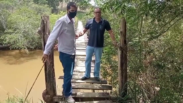 Secretário Rodrigo Nogueira realiza visita técnica a “ponte do rio que cai”