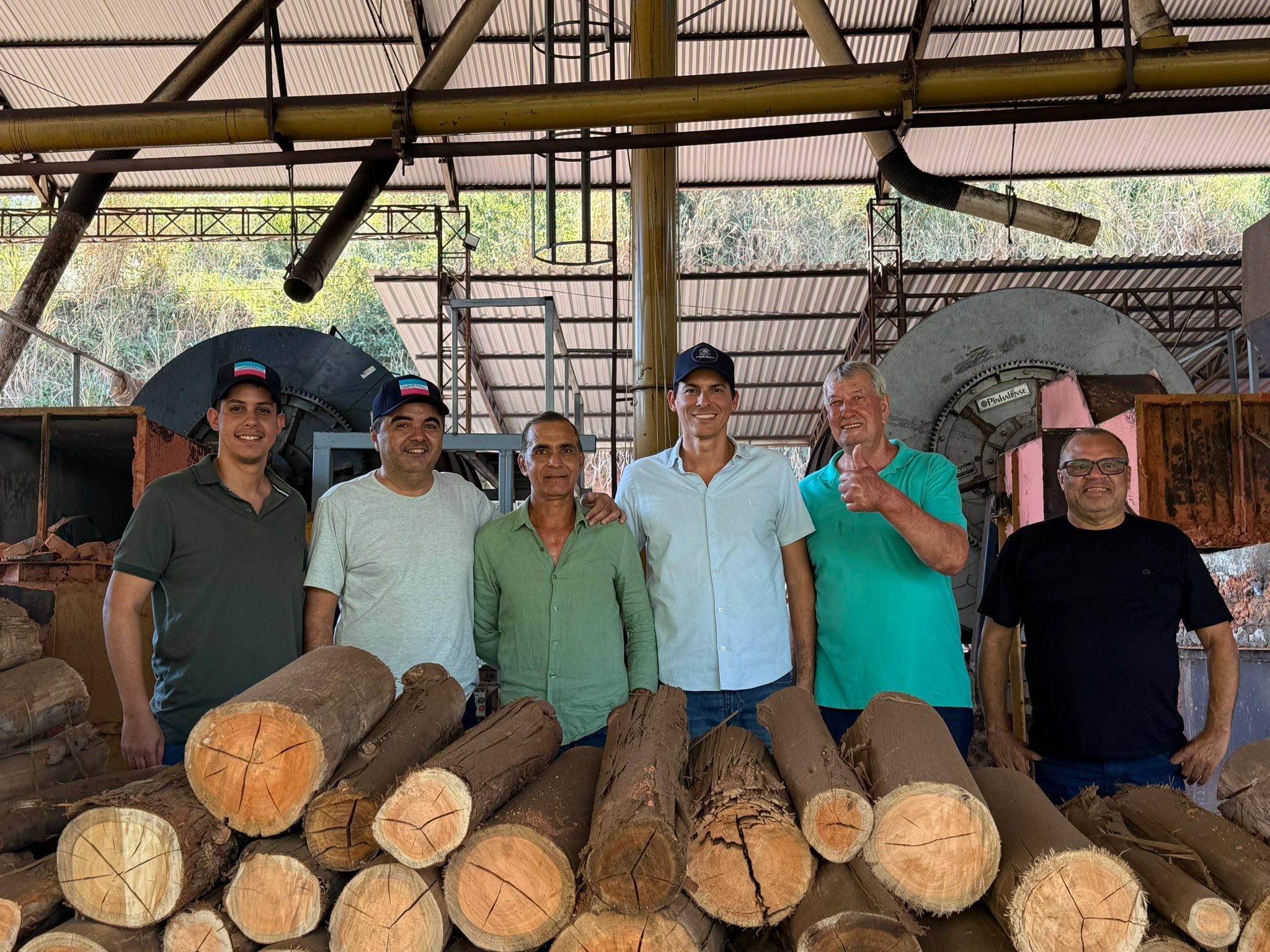 Vereadores marcam presença em encontro na Associação de Produtores do Cº do Itá
