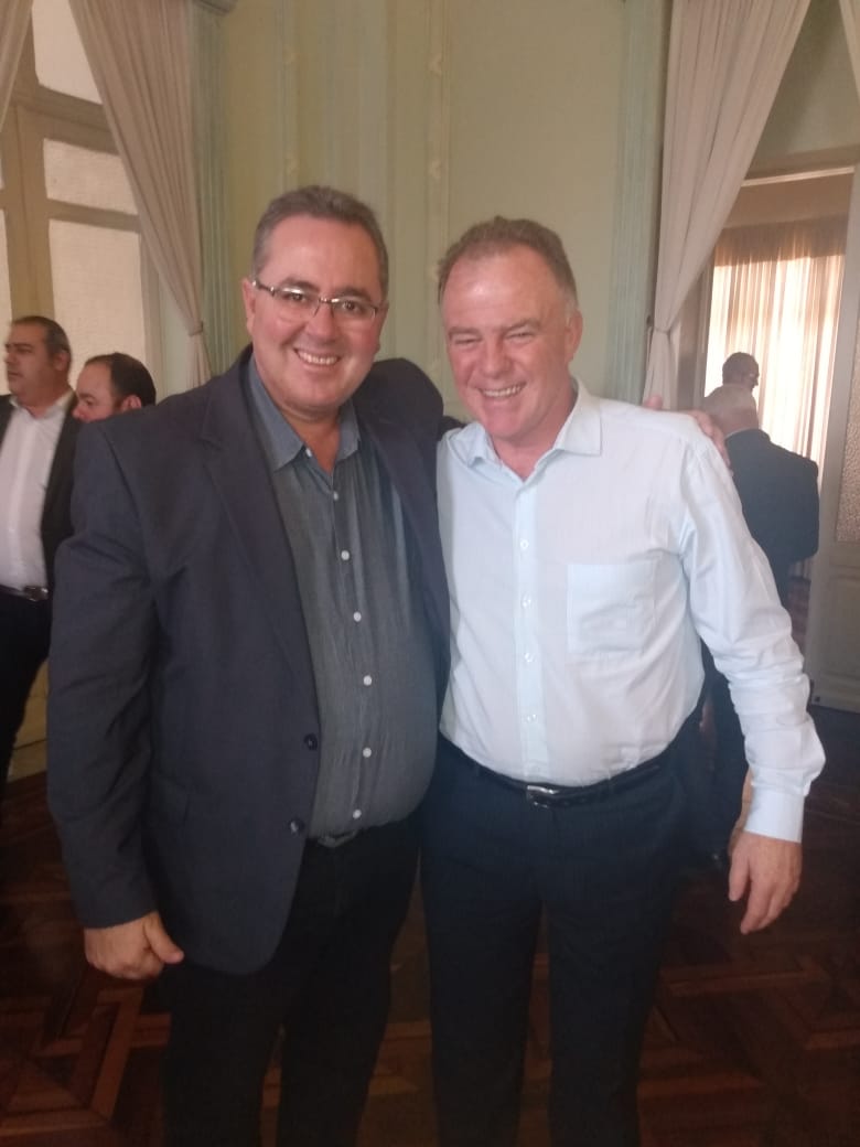 Presidente Juvenal Calixto se reúne com governador Renato Casagrande