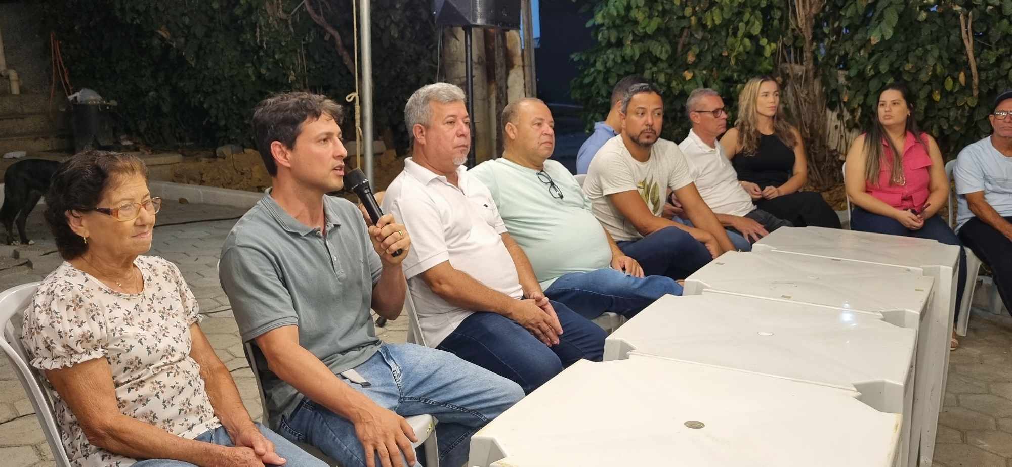 Vereadores prestigiam inauguração de via no Irmãos Fernandes