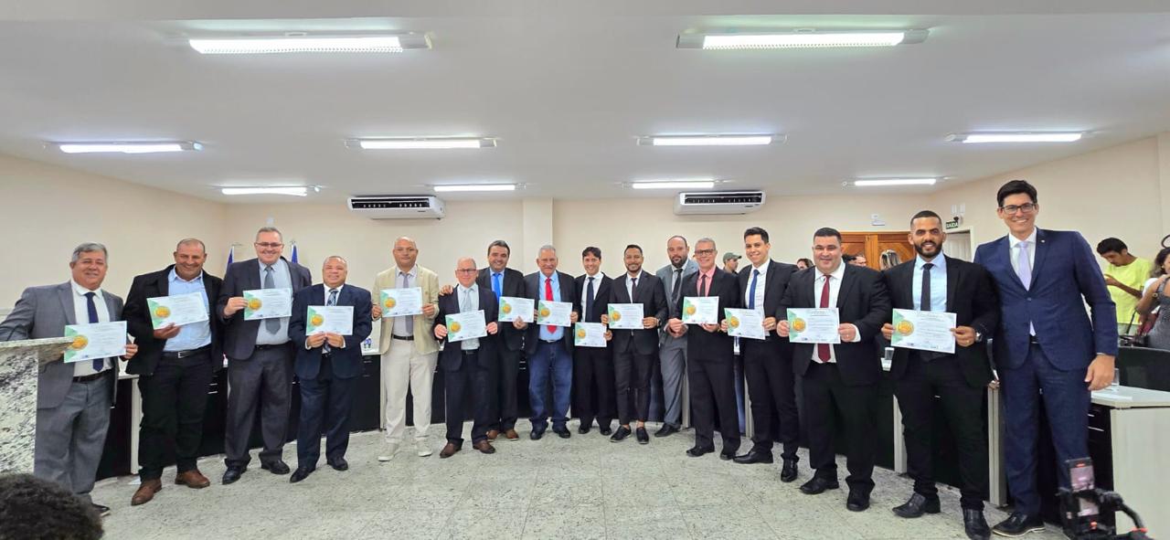 Justiça Eleitoral diploma eleitos em solenidade concorrida