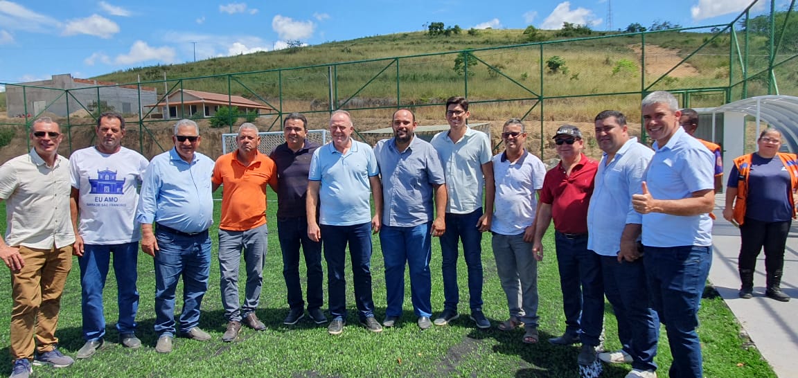 Casagrande visita obras em Barra de São Francisco e Água Doce do Norte