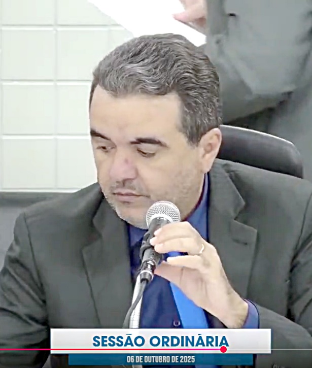 Emerson Lima destaca retorno às sessões e mostra otimismo com obras e serviços no município