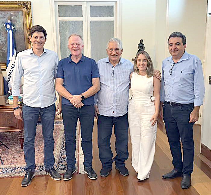 Emerson Lima participa de anúncio de novo Mercado Municipal para francisquenses