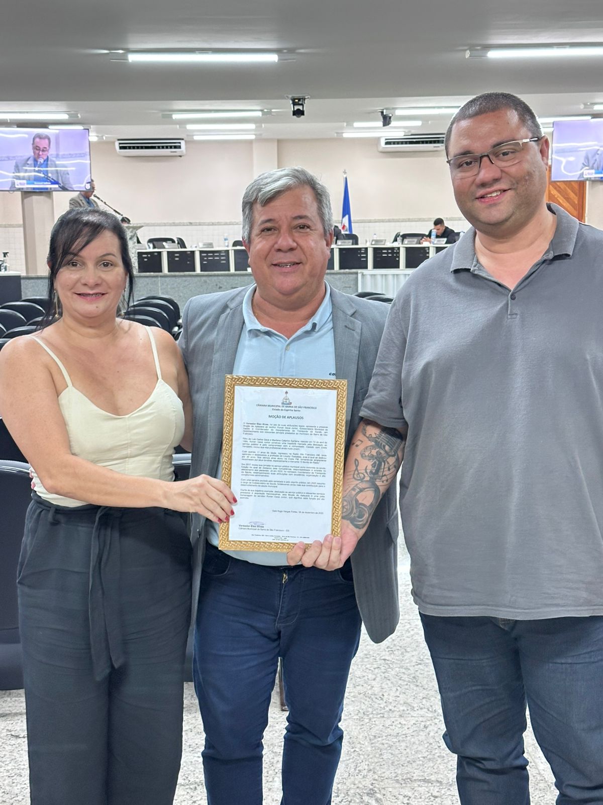 Ronan Gava Jr recebe Moção de Aplausos